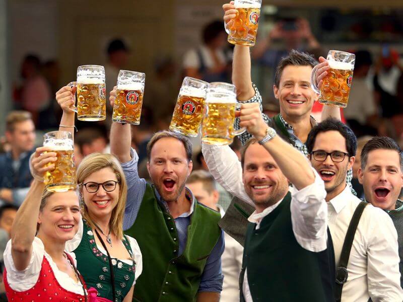 Lễ hội bia Đức | Khám phá lễ hội tháng mười Oktoberfest 2024